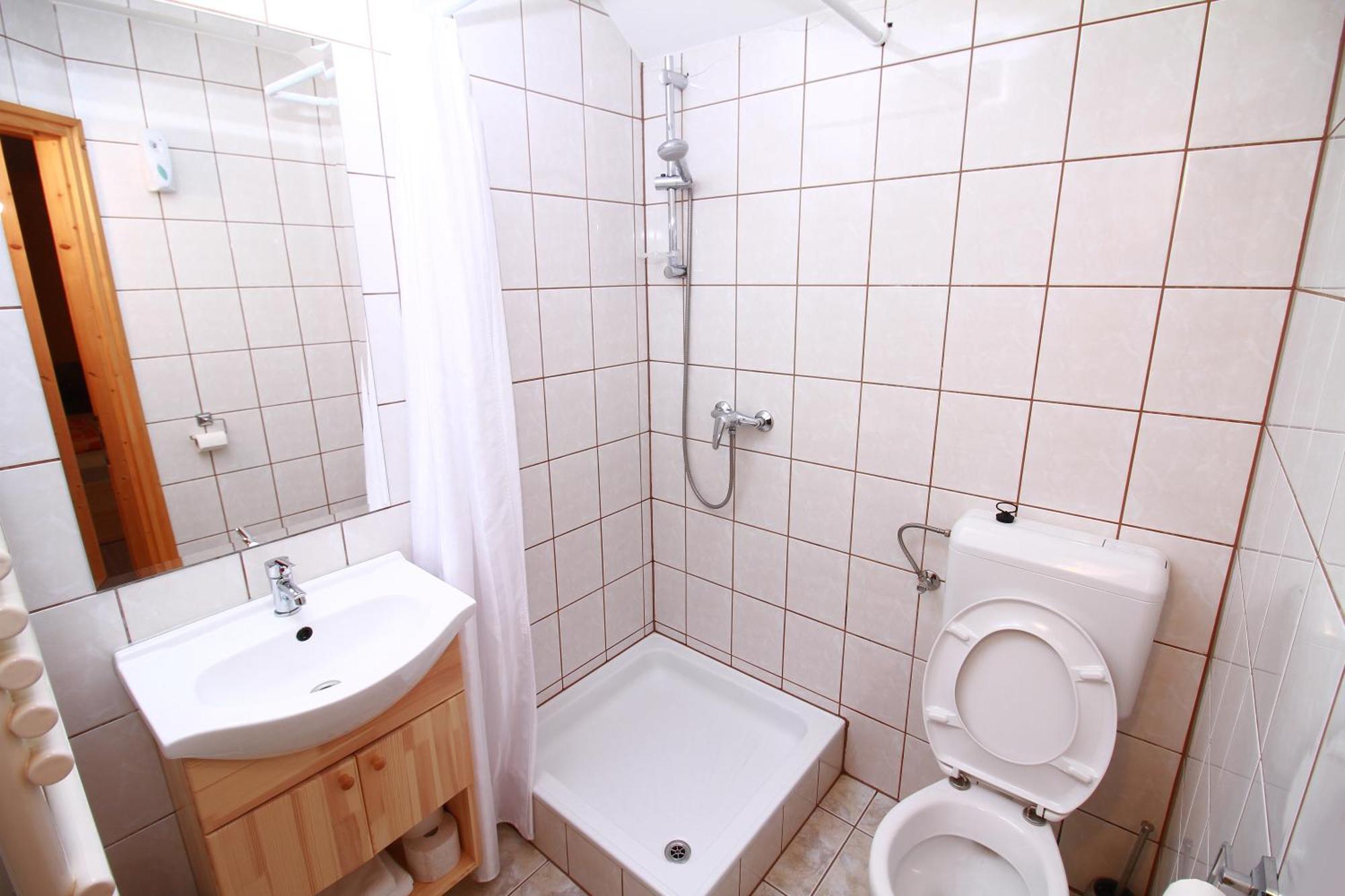 Bo-Ni Vendeghaz Hotel Fertod Bagian luar foto
